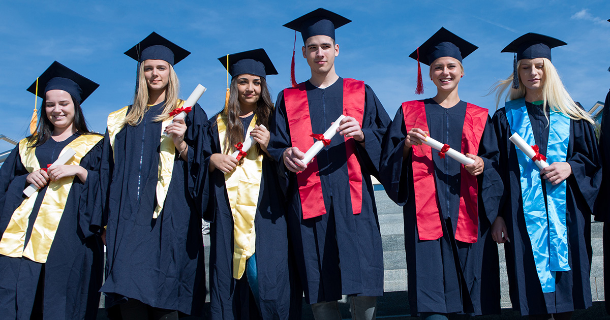 5 Financial Hacks for Recent College Graduates