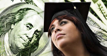 How to Minimize Student Loans While in College